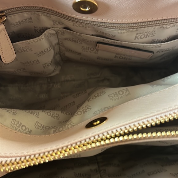 MK Michael Kors Florence Ballet Pink Medium Leather Satchel - Picture 7 of 15